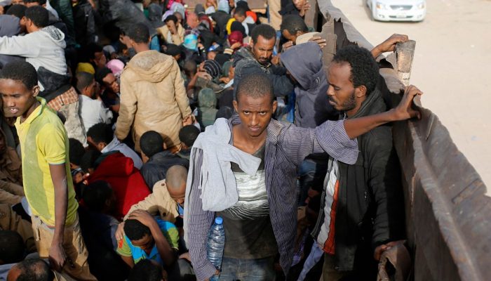 União Europeia em risco de alimentar abusos terríveis contra refugiados e migrantes na Líbia