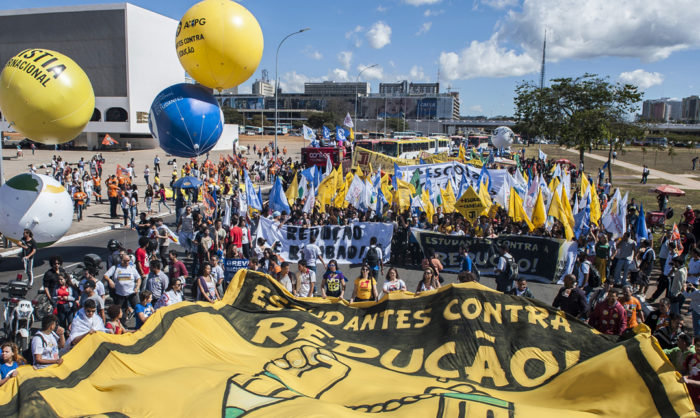 Brasil deu chocante volta atrás em voto sobre redução da maioridade penal e deixou os jovens em risco