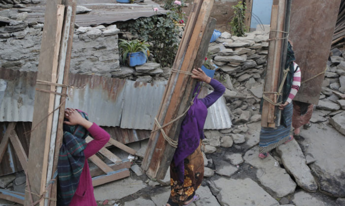 Milhares em risco de não receberem ajuda humanitária no Nepal devido a discriminação