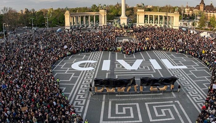 Voto europeu histórico tem de ser o princípio do fim da repressão na Hungria