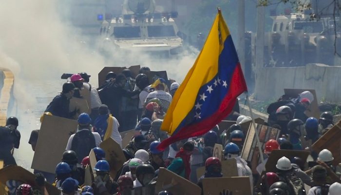 Desrespeito do Governo venezuelano pelos direitos humanos exposto no aumento de violência
