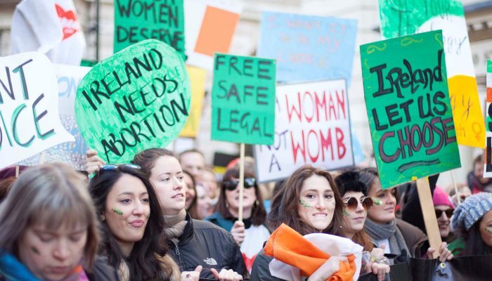 Vitória histórica no referendo de despenalização do aborto na Irlanda dá mensagem de esperança ao mundo