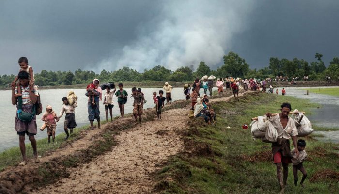 Militares devem responder perante a justiça por crimes contra a humanidade praticados contra rohingya