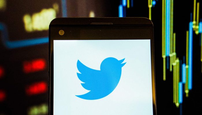 Um inédito estudo colaborativo revela que o Twitter permite abusos online contra as mulheres