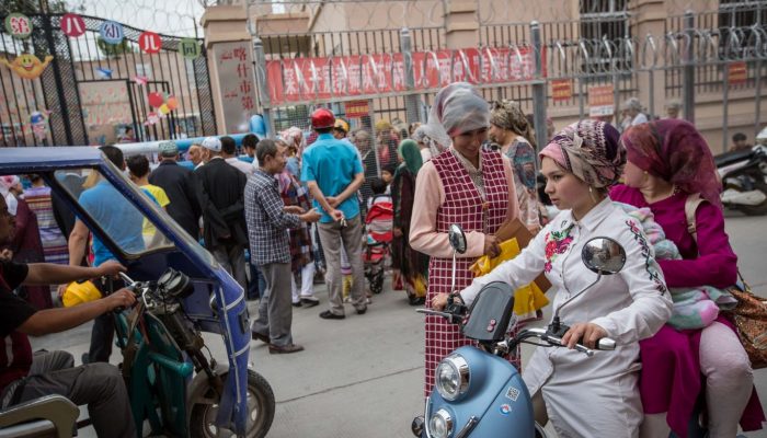 A escolha impossível que enfrentam os uigures que vivem no exterior da China