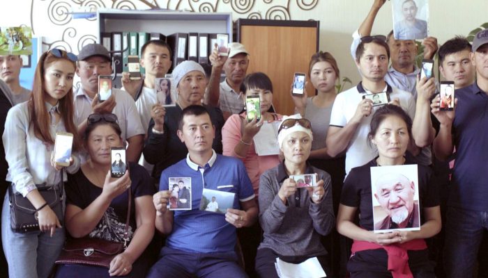 China: Famílias de uigures desaparecidos procuram respostas