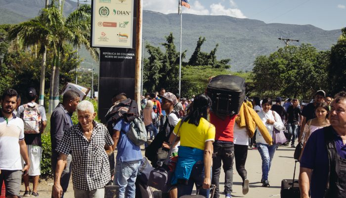 Venezuela: portas abertas a quem é obrigado a fugir (petição encerrada)