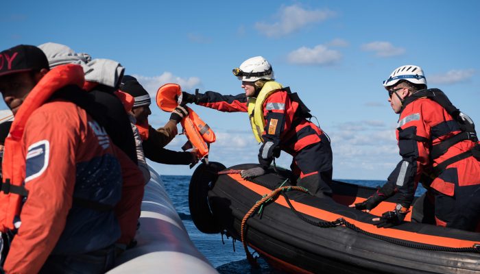 Itália: Capitã do Sea-Watch 3 não pode ser acusada por salvar vidas