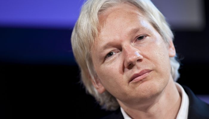 EUA devem retirar acusações contra Julian Assange (petição encerrada)