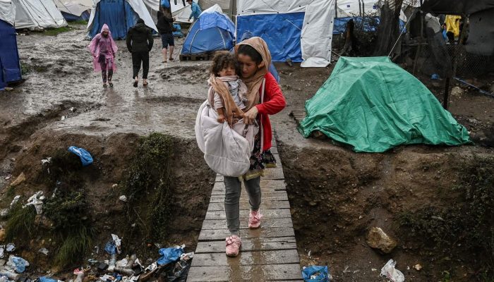 Medo da fome nos campos de refugiados é tão grande como da pandemia