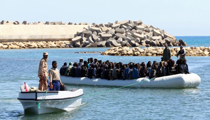 Líbia: Novas provas mostram refugiados e migrantes aprisionados em ciclo arrepiante de abusos