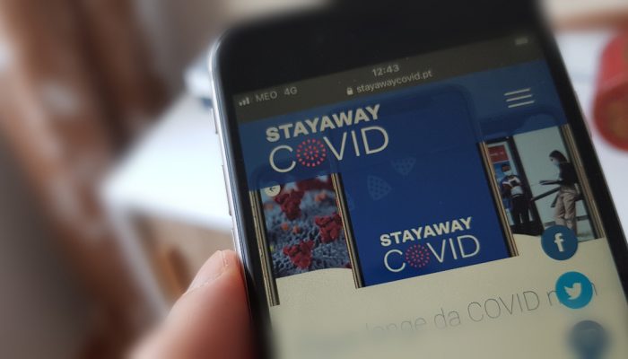 COVID-19: Obrigatoriedade da app StayAway COVID não é medida eficaz e assente em direitos humanos