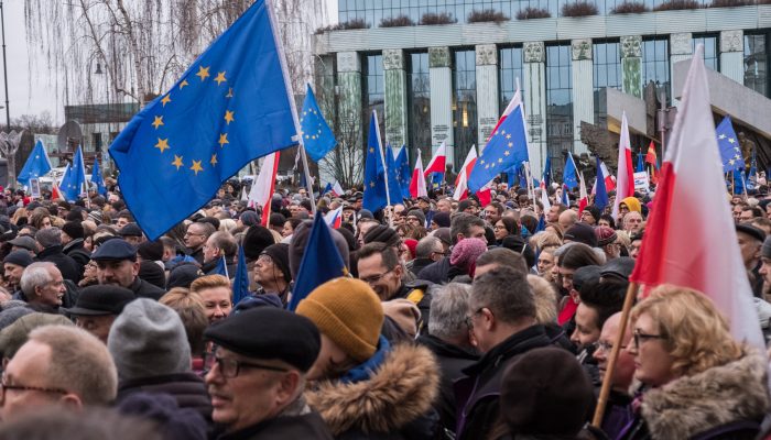 Direitos humanos devem estar no centro do mandato da presidência portuguesa da UE