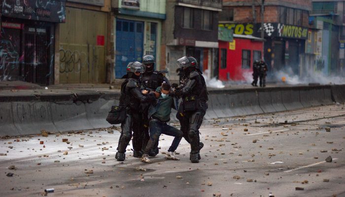 Fim à repressão na Colômbia (petição encerrada)