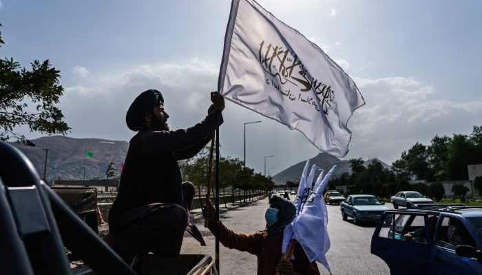 Afeganistão: erradicação de direitos humanos pelos Talibãs