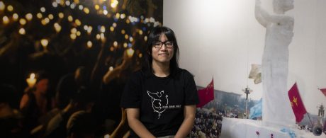 Chow Hang-tung (鄒幸彤): advogada presa por ações pacíficas