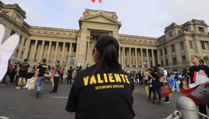 Peru: Amnistia Internacional envia equipa de resposta a crises para investigar violações de direitos humanos