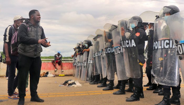 Peru: Autoridades reprimem desproporcionalmente manifestantes indígenas e agricultores
