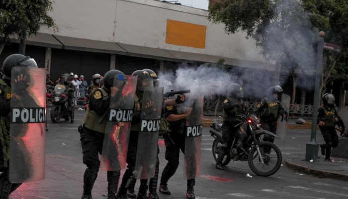 Peru: Ataques letais das forças de segurança devem ser investigados
