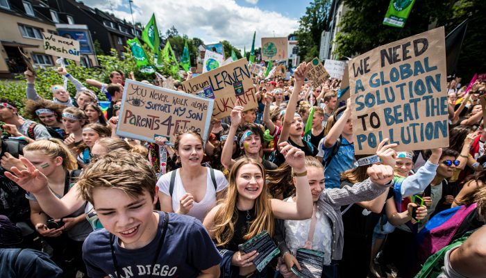 Global: Manifestações vão apelar ao fim da utilização de combustíveis fósseis