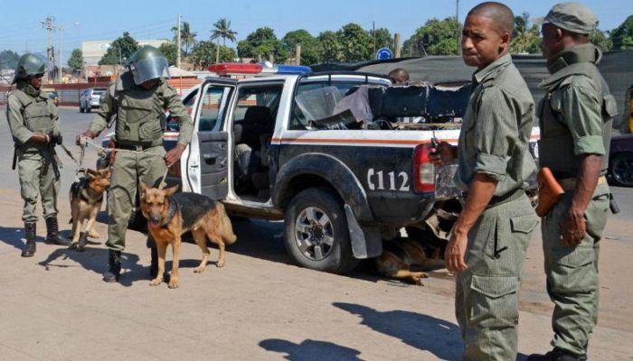 Moçambique: Autoridades devem investigar violência policial contra manifestantes pacíficos