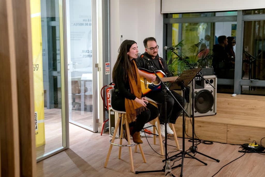 Café-concerto com Lara Brian – Duo. Foto © Paulo Tavares