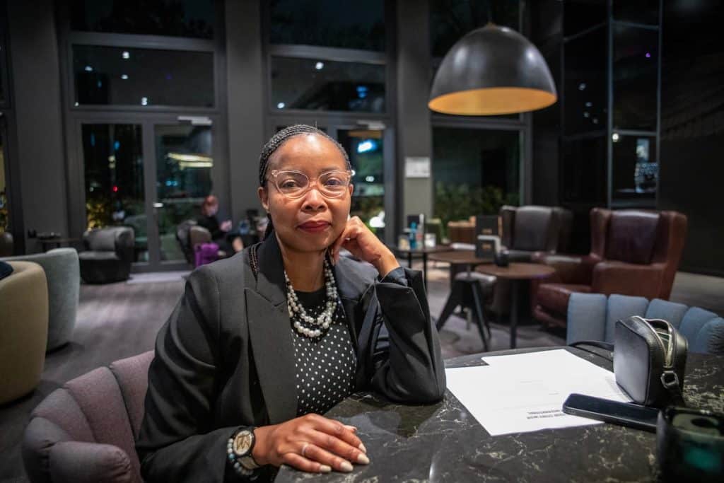 Pumla Dineo Gqola é uma académica sul-africana, escritora premiada e feminista. Foto © Amnesty International