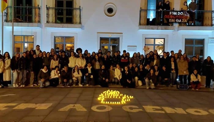Encontro Escolas Amigas dos Direitos Humanos relembra as vítimas de Gaza