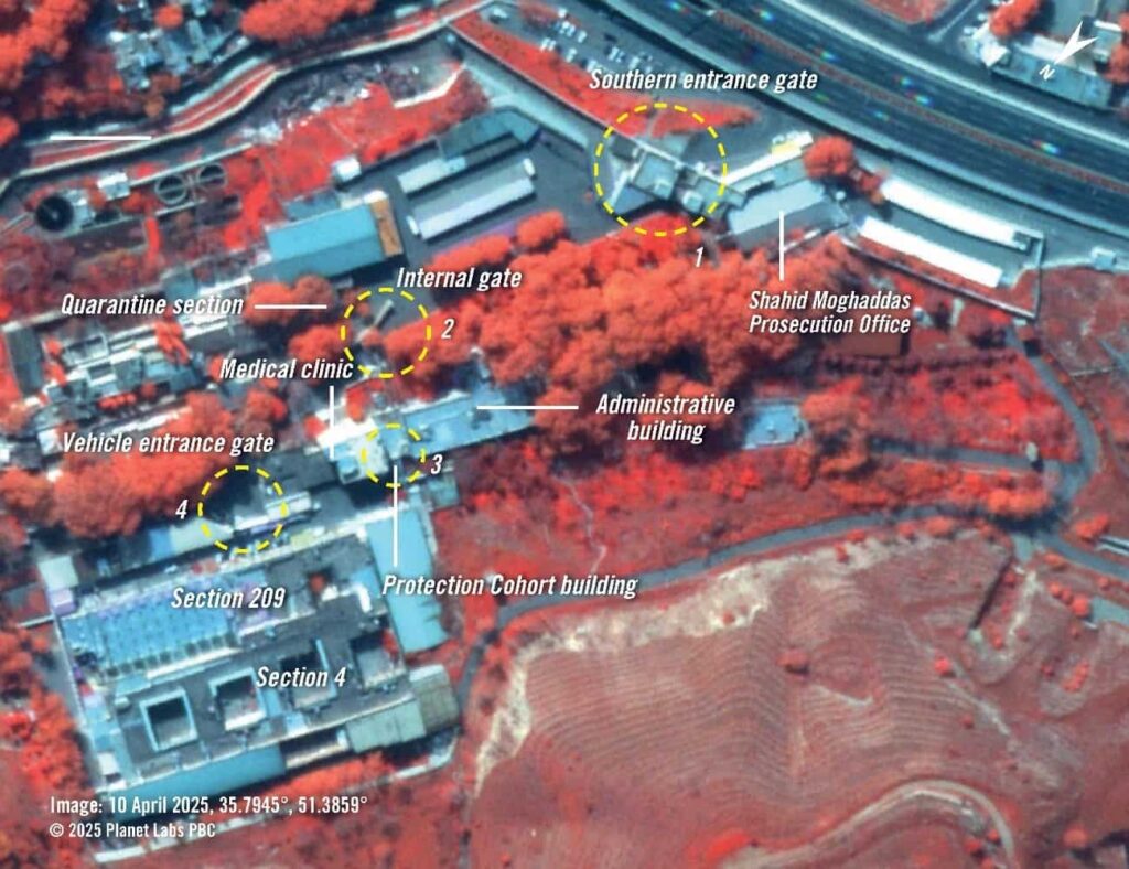 Teerão, Irão. Imagens de satélite em falsa cor, de infravermelho, de 10 de abril de 2025 e 30 de junho de 2025, revelam a destruição em quatro locais distintos nas partes sul e central da prisão de Evin, onde provavelmente caíram munições (indicadas com círculos amarelos) e sinais de incêndio (visíveis no infravermelho em tons de preto escuro) em muitas áreas, provavelmente de veículos que pegaram fogo e se espalharam para os edifícios da área.